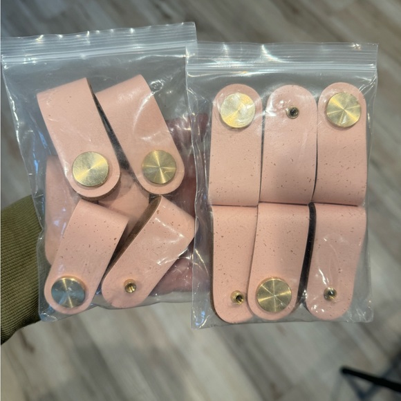 Light pink and gold drawer pulls - Picture 3 of 3
